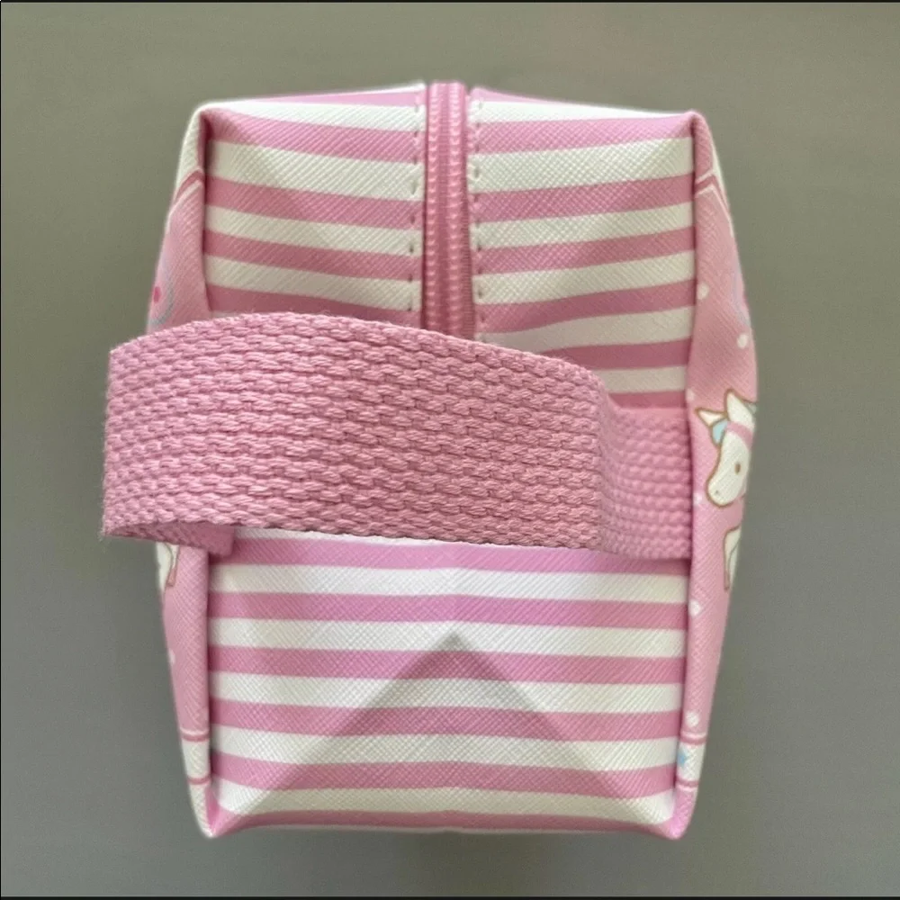 Hello Kitty Travel Pouch Bag NEW Faux Leather Zip School Pencil Case Cosmetic